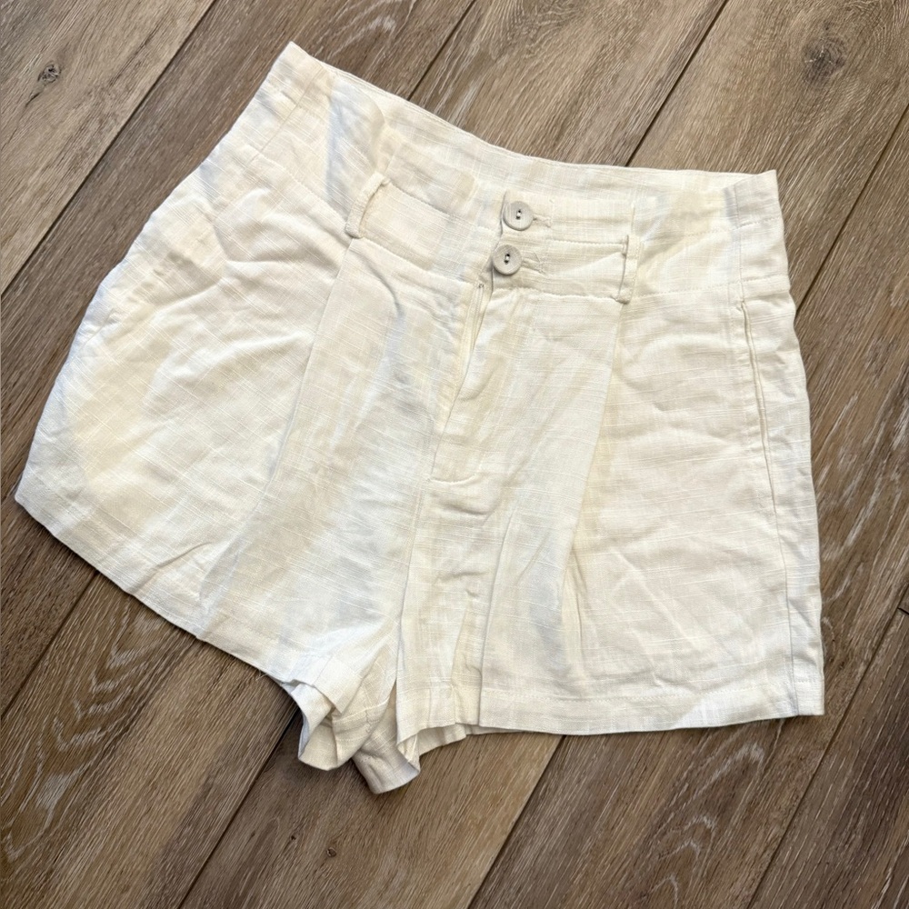 Women's white  2” Shorts
